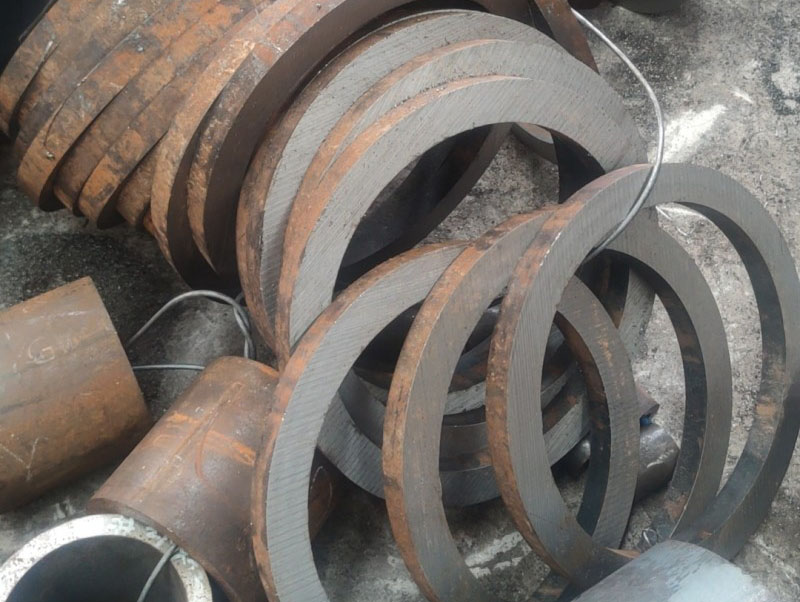 扎鲁特42CrMo无缝钢管切割