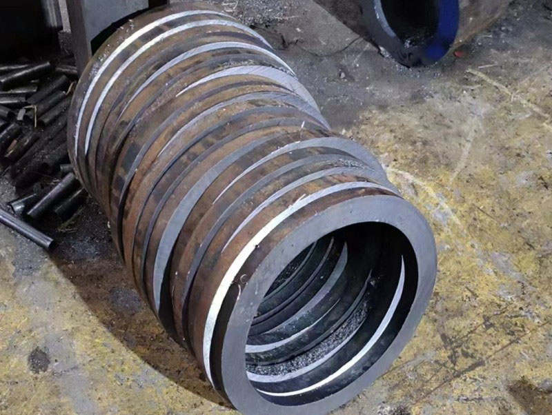 扎鲁特30CrMo无缝钢管切割